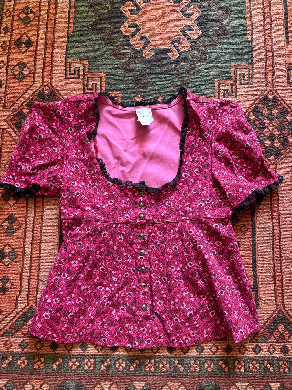 Maeve Raspberry Floral Button-Front Puff Sleeve Top